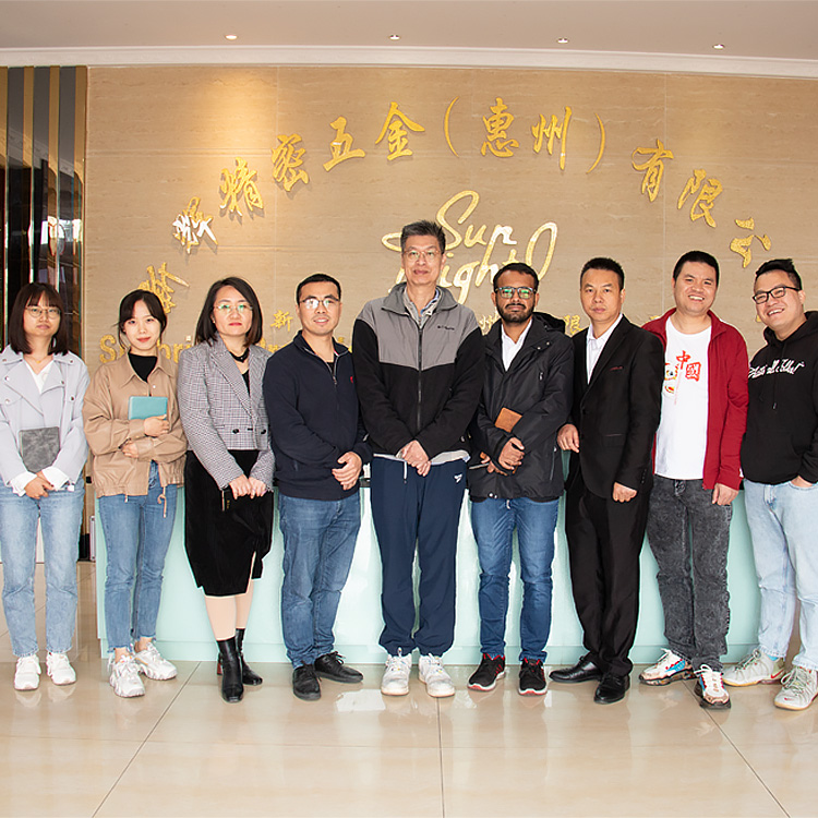 Turas go dtí an Sunbright ag an monarcha i Huizhou